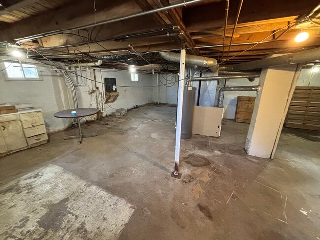 Building Photo - 675 S Cannon Ave