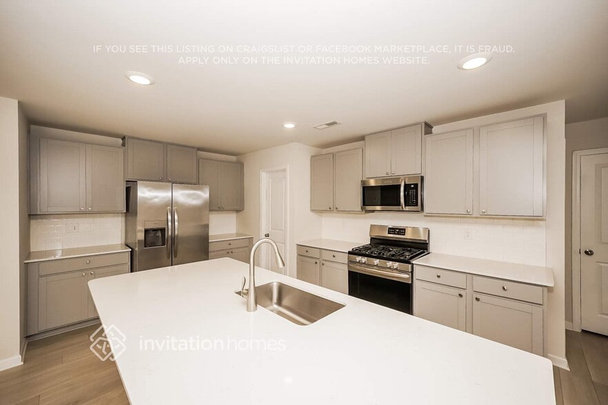 Building Photo - 364 Hollingswood Dr