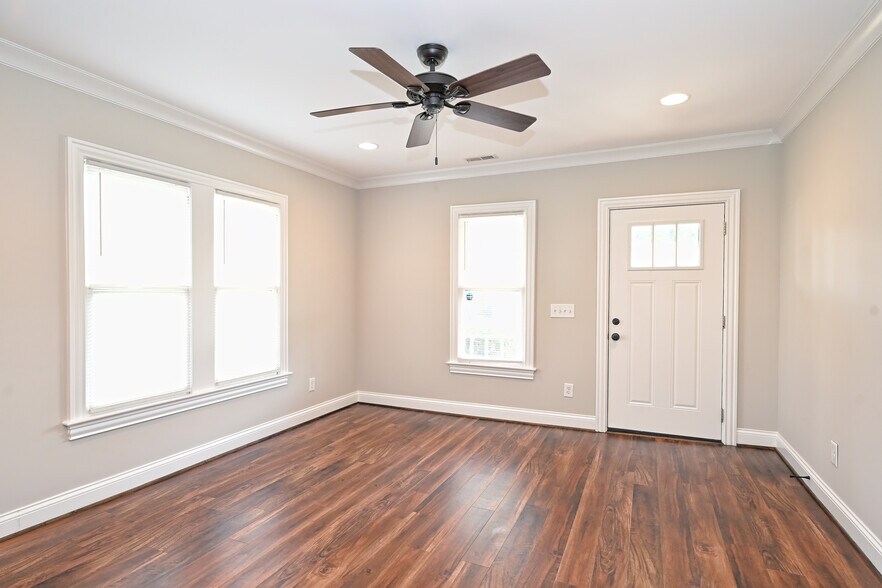 Building Photo - 1009 Grace St