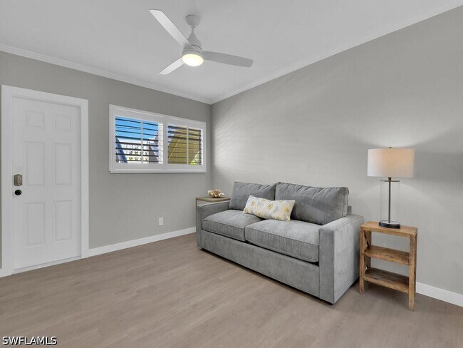 Building Photo - 473 12th Ave S