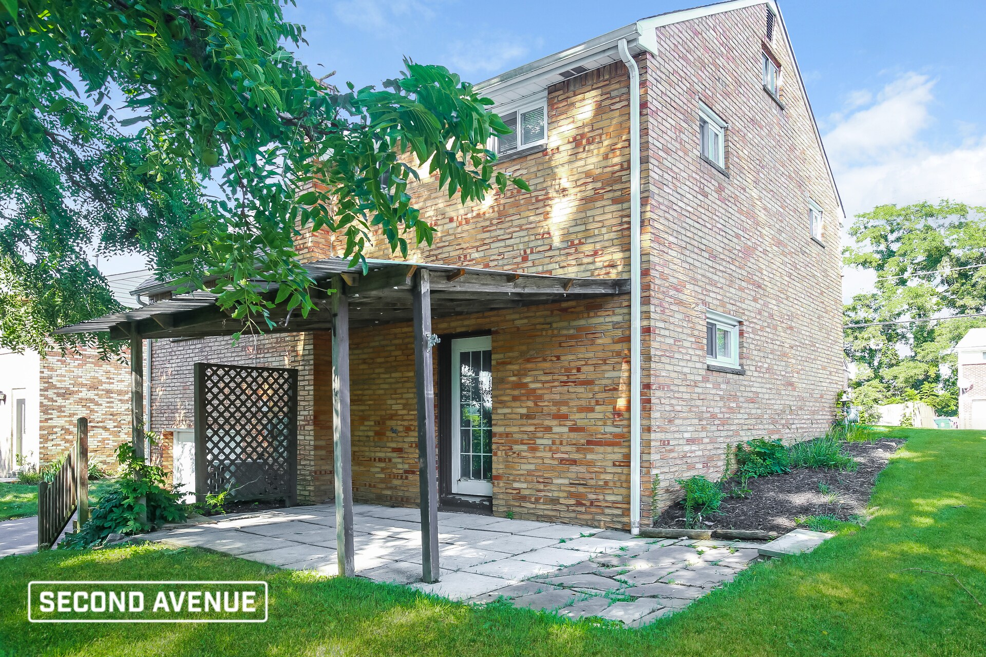 Building Photo - 667 Regency Dr