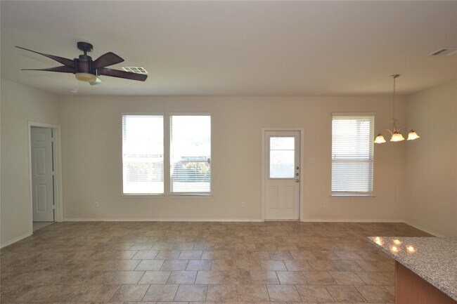 Building Photo - 104 Sierra Mar Lp