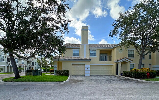 Building Photo - 124 SW Peacock Blvd