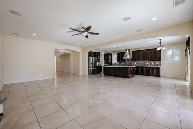 Building Photo - Stunning home located in the heart of Chandler, AZ!