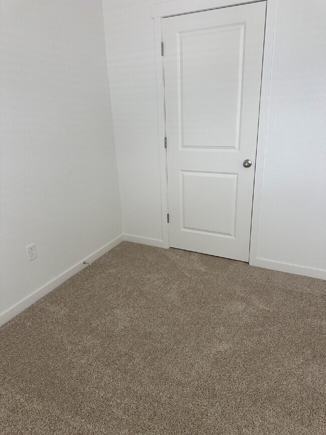 Building Photo - Brand New Beautiful Home in Mead!!!!