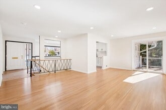 Building Photo - 11138 Byrd Dr