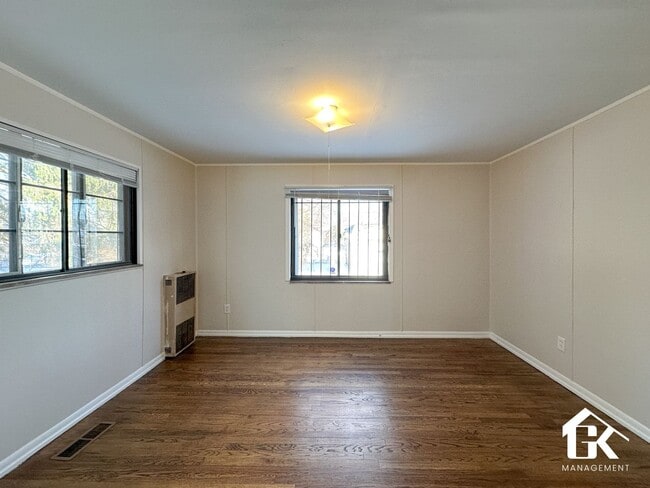 Building Photo - 16182 Greenlawn St