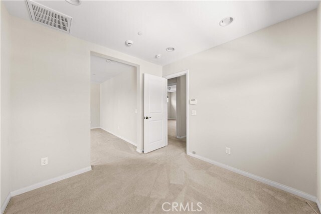 Building Photo - 352 Golden Bear Ln