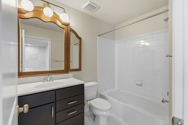 Building Photo - 1137 Red Hawk Way