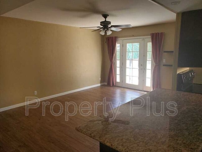 Building Photo - 5332 N 82nd St