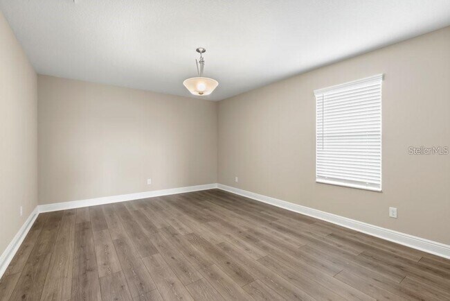 Building Photo - 16010 Sonoma Grv Cir