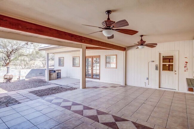 Building Photo - 5374 N Flint Ave