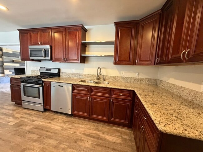 Building Photo - Spacious 4BR Single-Story Home with Paid Solar & Fenced Yard in La Mesa