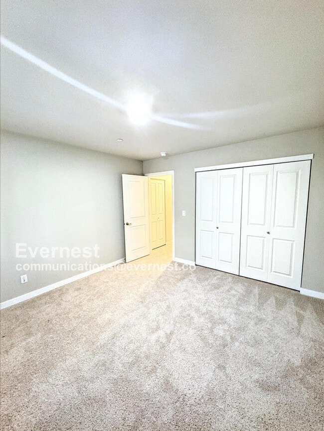 Building Photo - 16009 SE 141st Pl