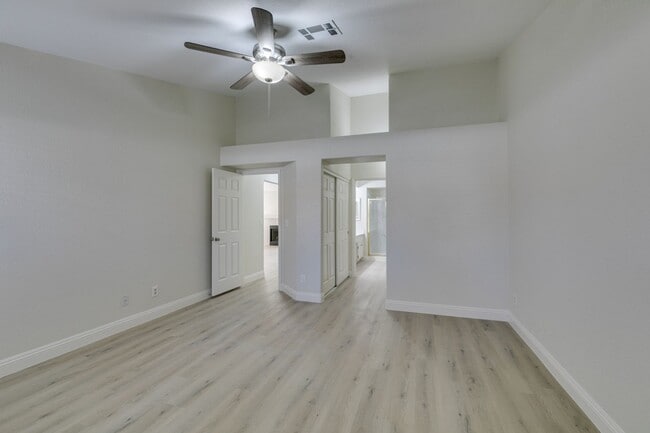 Building Photo - Lovely 1 story home near Warm Springs and Green Valley Pkwy with LARGE backyard!