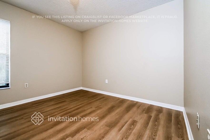 Building Photo - 2544 Parkland Dr