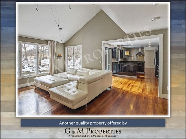 Building Photo - Rarely Available 4-Bedroom House - in Pitt...