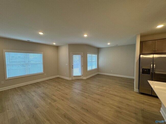 Building Photo - 122 Burdine St