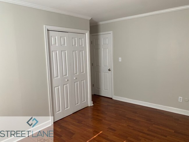 Building Photo - Charming 3 Bedroom in Columbus!