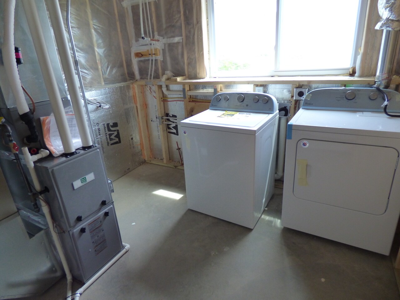 Building Photo - 1025 Pheasant Run