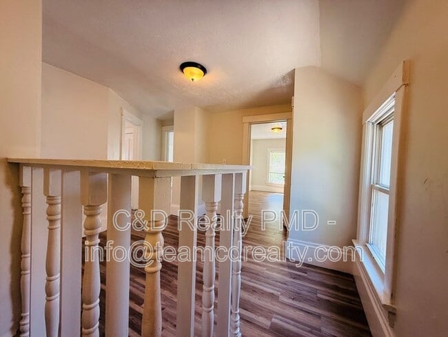 Building Photo - 1209 E 167th St