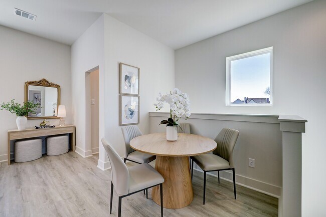 Building Photo - 5242 Texas St