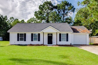 Building Photo - Charming 3-Bedroom Home with Garage in Guyton!
