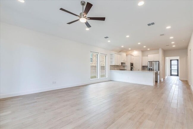 Building Photo - 164 Kimble Creek Lp