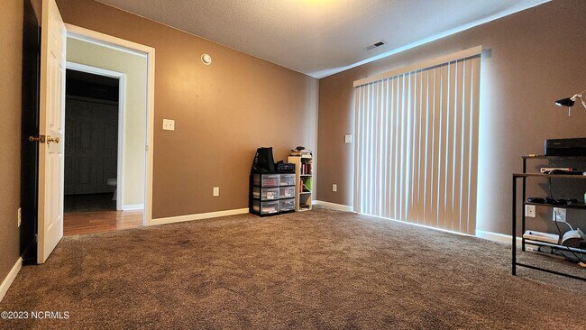 Building Photo - 108 Creeker Town Way