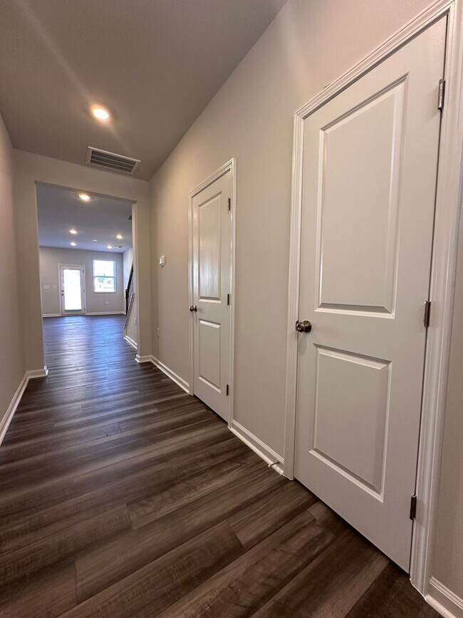Building Photo - 3bd/2.5ba Townhome for rent @ Triple Crown in Durham