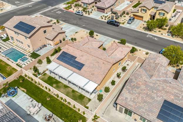 Building Photo - 83393 Iron Horse Rd