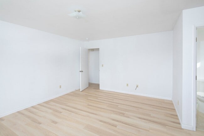 Building Photo - Lovely 3 Bedroom Home in Beautiful Los Alamos!