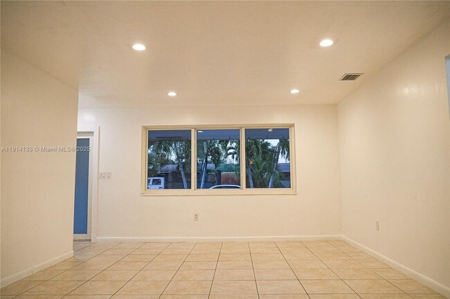 Building Photo - 7620 NW 15th St