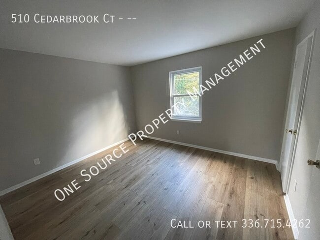 Building Photo - 510 Cedarbrook Ct