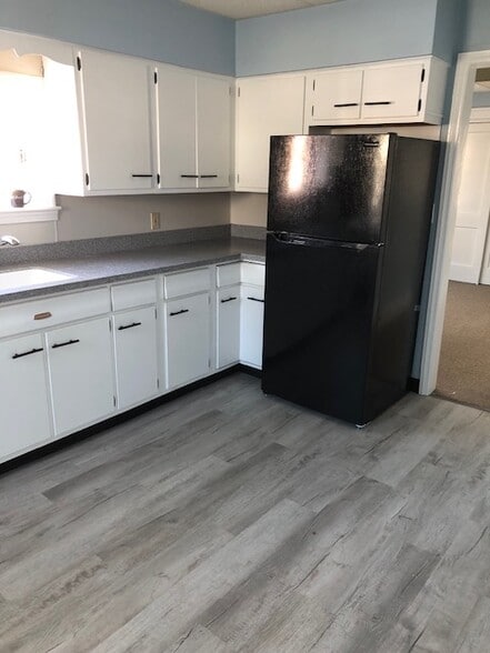 Building Photo - 1013 Delaware Ave