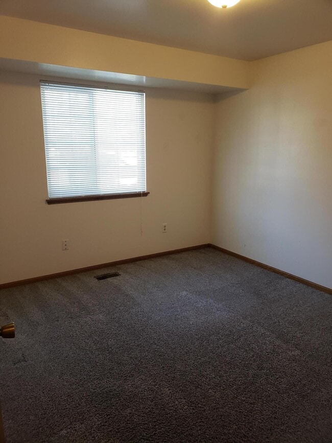 Building Photo - 8300 Shields Dr