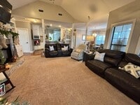 Building Photo - Beautiful home in Lake Park