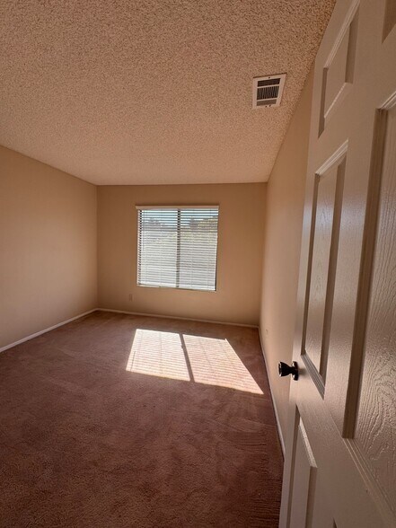 Building Photo - 1212 Jamie Loop