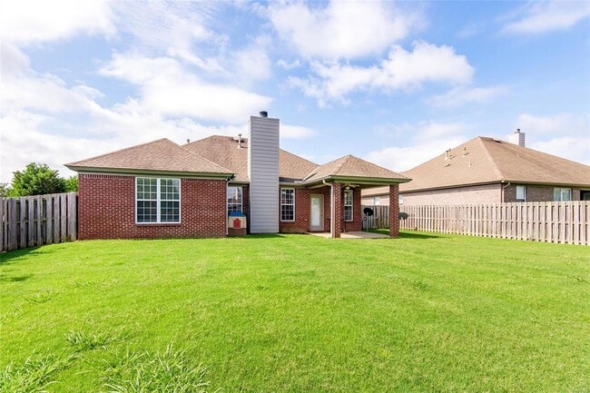 Building Photo - 9625 Helmsley Cir