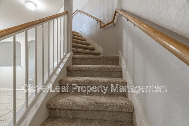 Building Photo - 2424 Dimmitt Dr