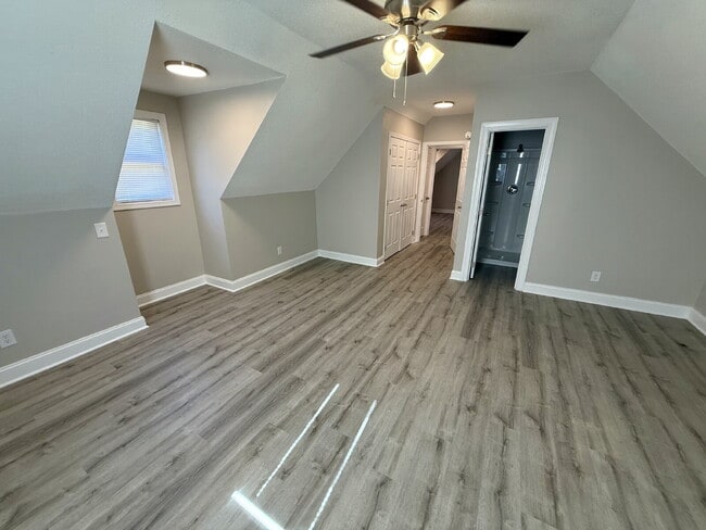 Building Photo - 3851 Dailey Rd
