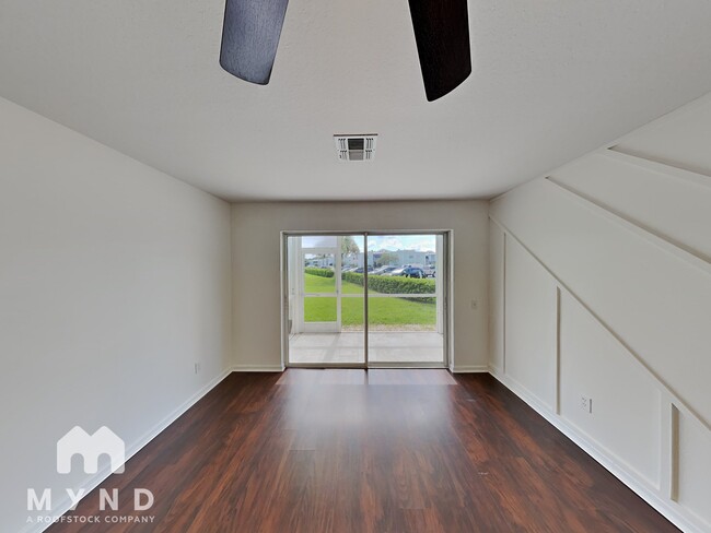 Building Photo - 3960 Southpointe Dr
