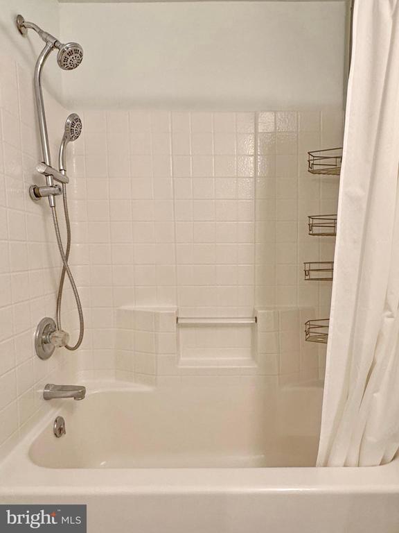 Building Photo - 3795 Raisner Ct