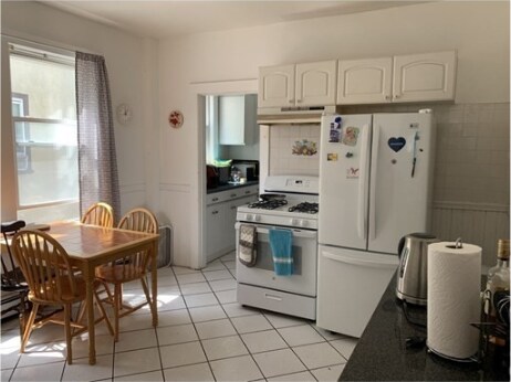 Building Photo - 205 Rawson Rd