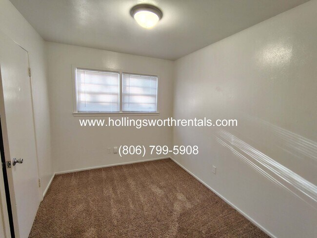 Building Photo - Cute 3 Bed 1 bath house