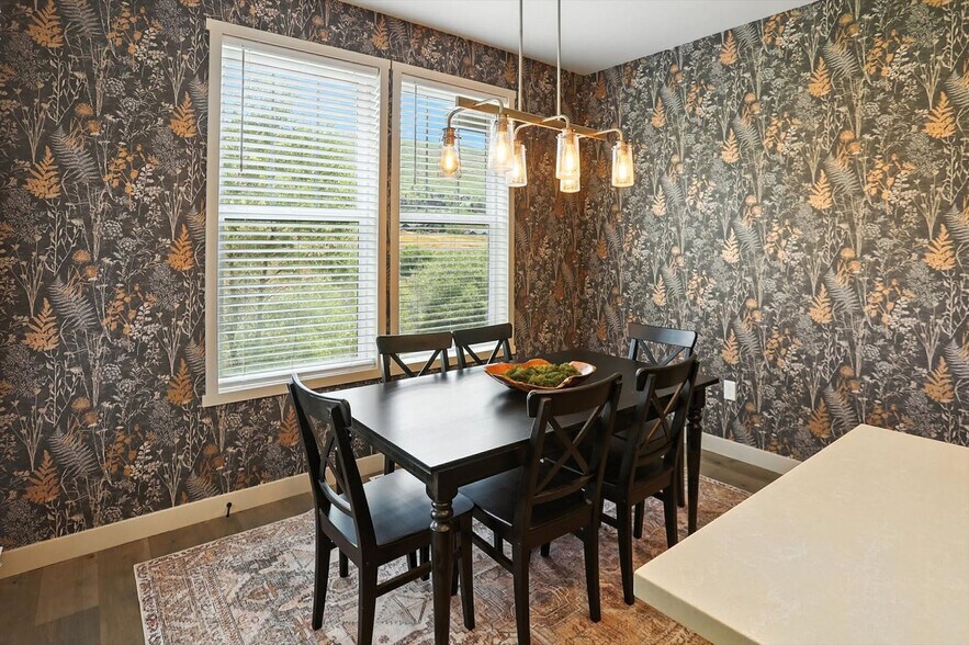 Building Photo - 12737 N Belaview Wy