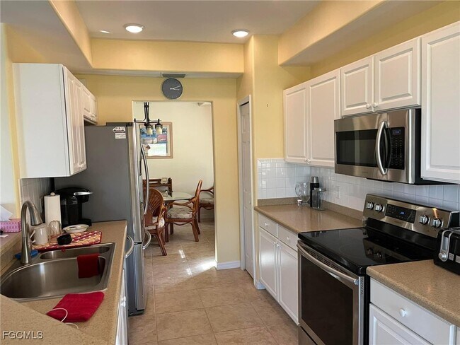 Building Photo - 11011 Mill Creek Way