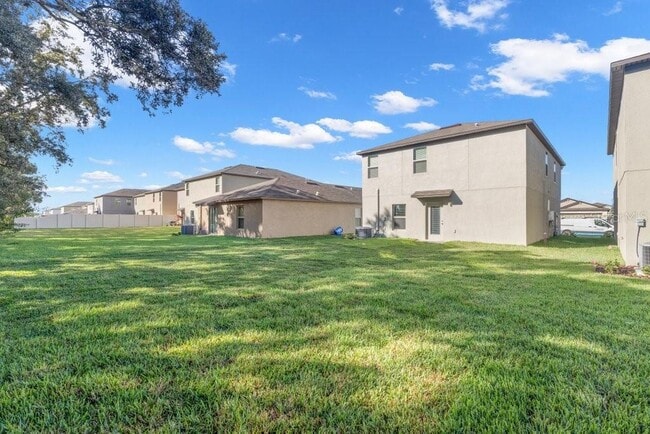 Building Photo - 5245 White Chicory Dr