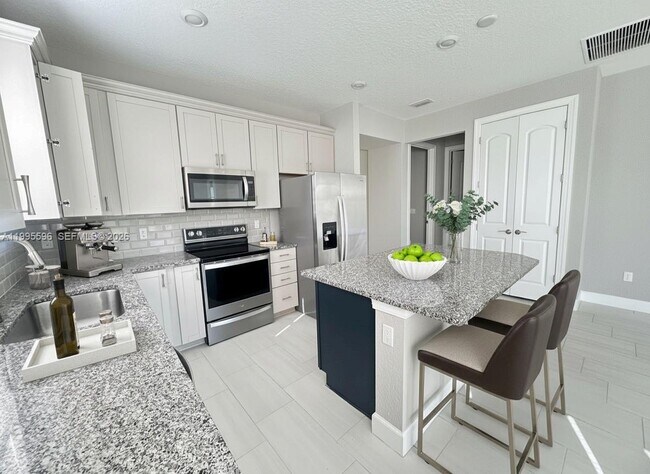 Building Photo - 4016 Basket Oak Cir