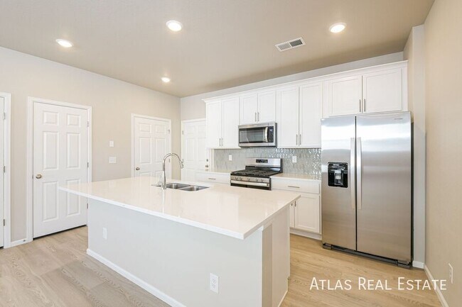 Building Photo - 20982 E 66th Ave